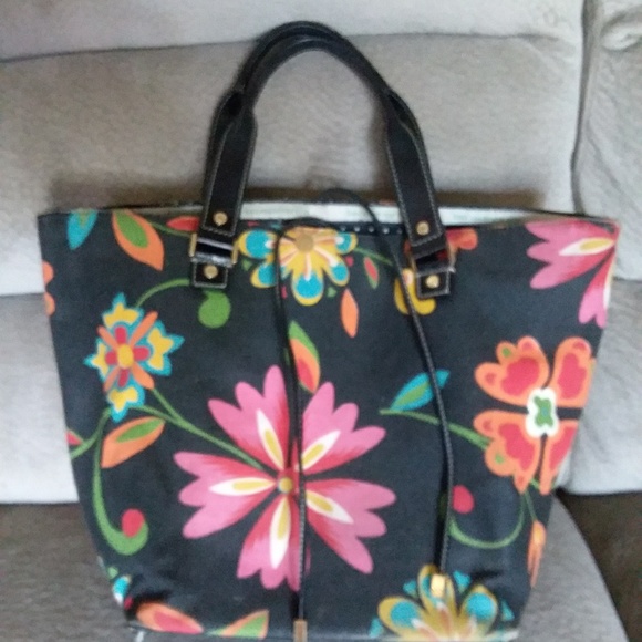 Kate Spade - Picture 4 of 4